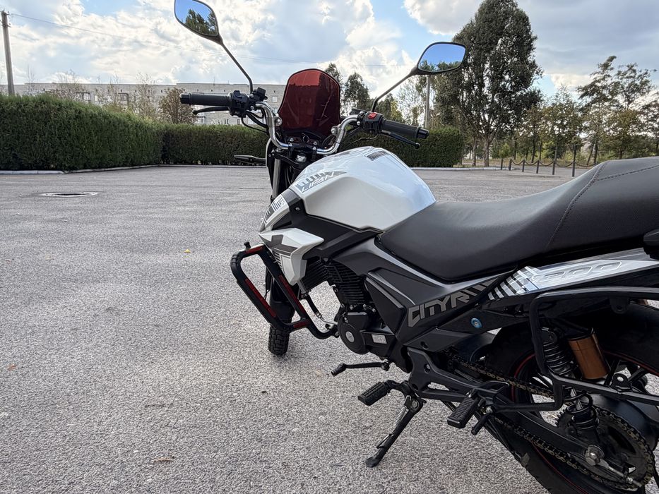 Продам мотоцикл Lifan cityr 200 new