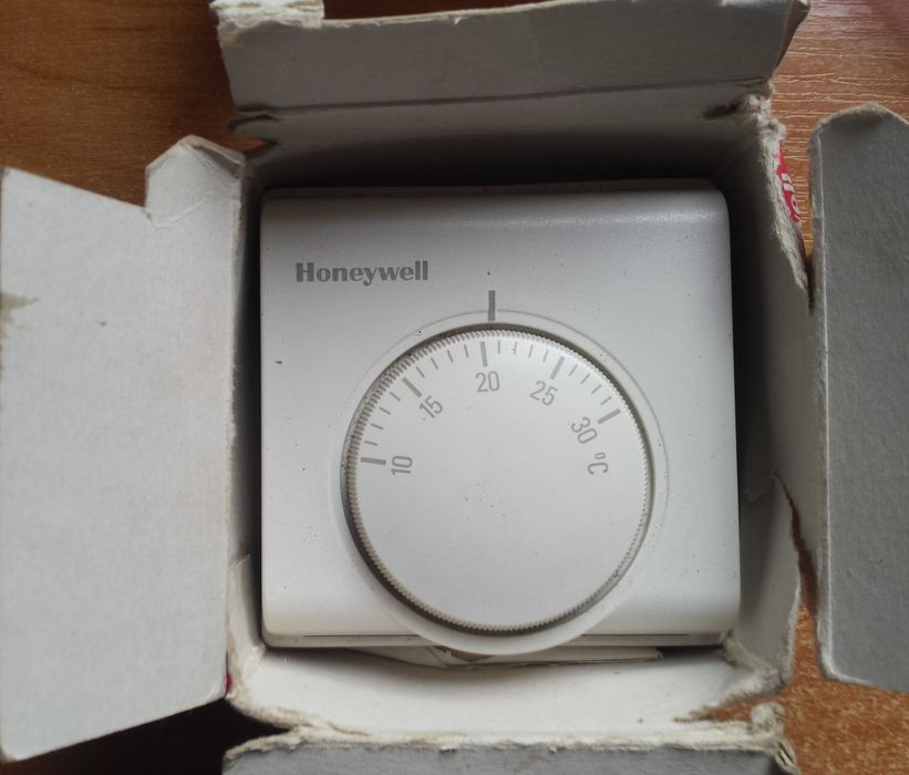 Termostat pokojowy sterownik Honeywell T 6360