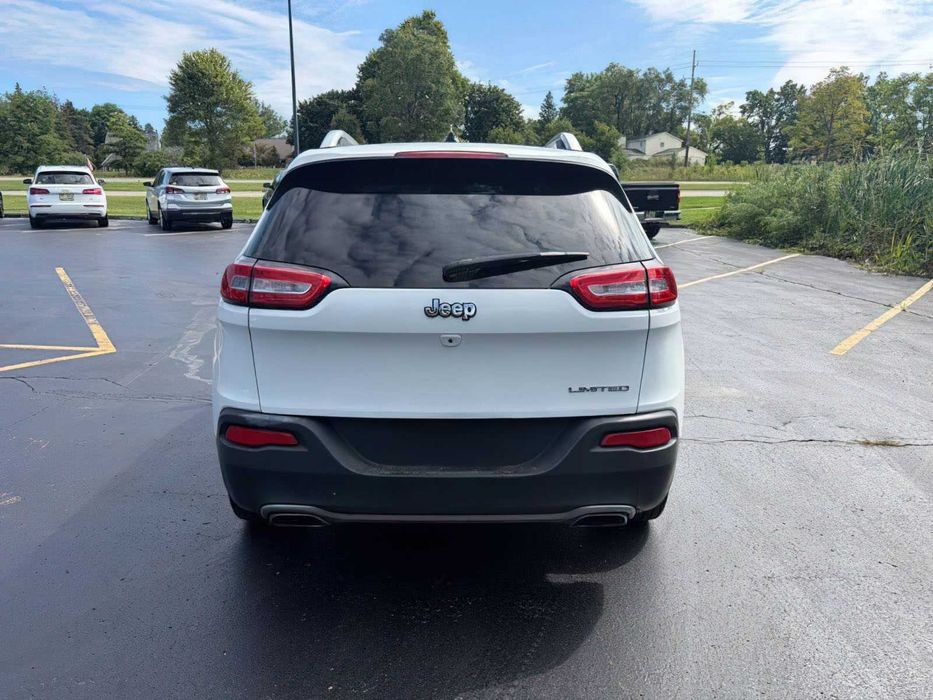 Jeep Cherokee Limited      2015
