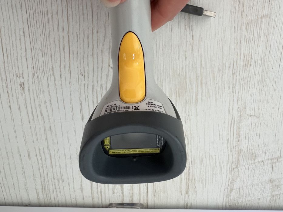 skaner czytnik kodów LS2208 USB kabel laser