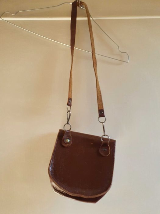 Mała retro torebka z grubej świńskiej skóry