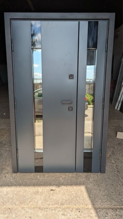 Вхідні двері в квартиру та будинок. В наявності та під замовлення