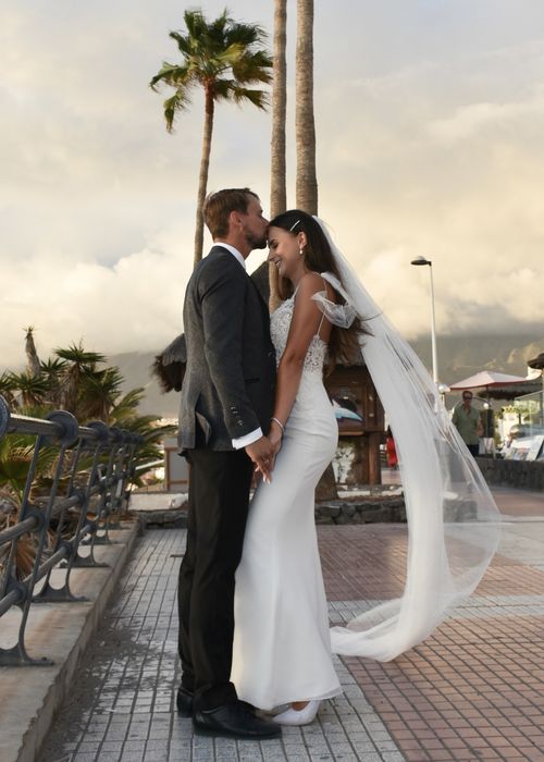 Suknia ślubna dopasowana