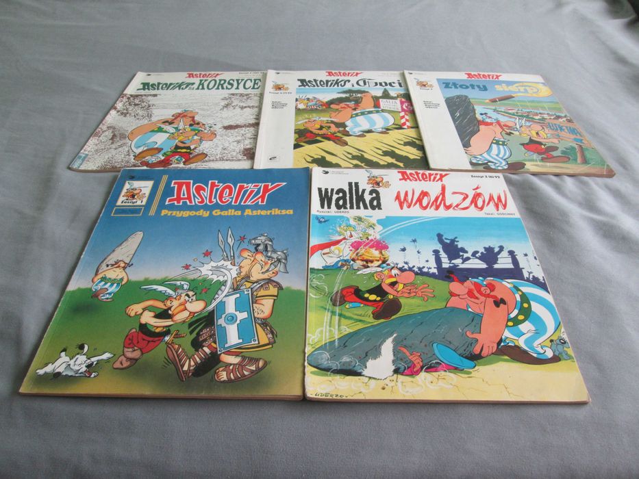 Asterix x 12   Gościnny  Uderzo