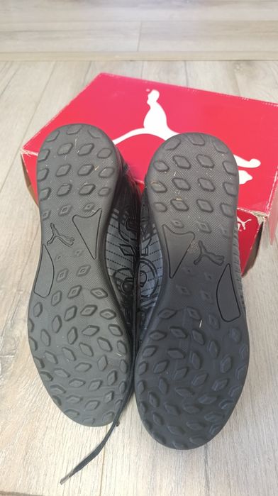 Футбольні кросівки Puma