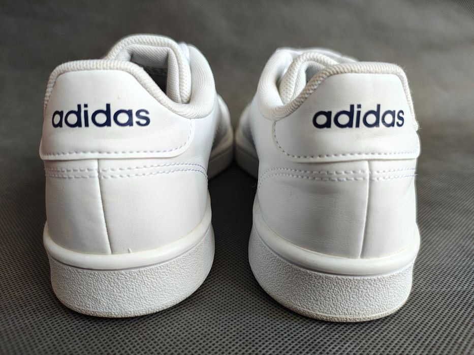 - Adidas Grand Court Base  - Sneakersy r. FR 40