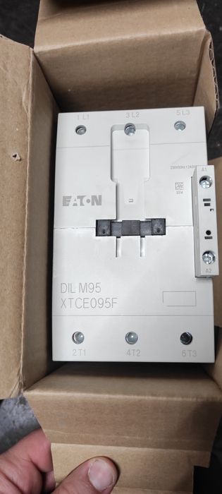 Stycznik 95A cewka 230V AC