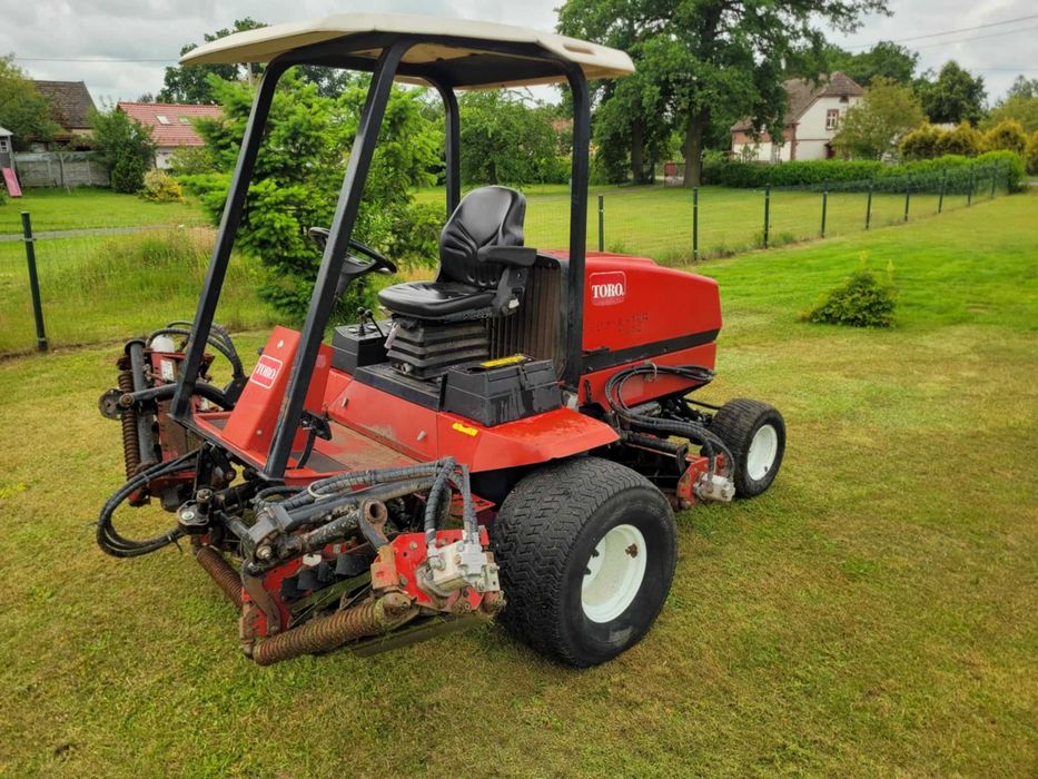 Kosiarka Toro 3250 Wrzecionowa Jacobsen Allett kosiarka Wrzecionowa TORO 5500 wrzecionowa John Deere kosiarka Baroness TORO 5500 szerokosć pracy 250cm