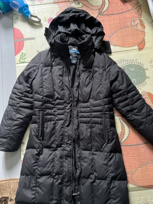 Пуховик фірмовий