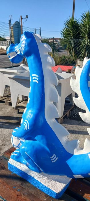 Dragao pintado á porto  gigante
