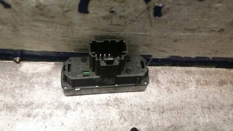COMANDO ANTI NEVOEIRO FORD MONDEO IV 2008 -6M2T18C621AC
