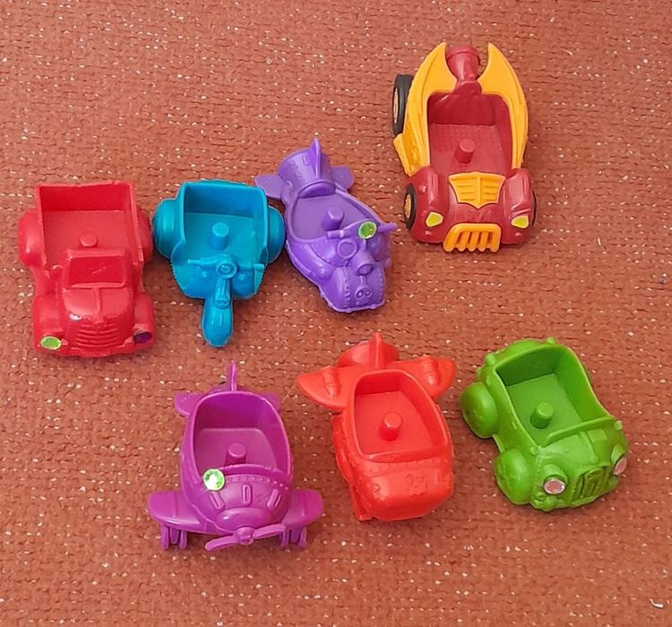 Zomlings, carros e casas