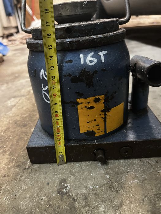 Lewarek  podnosnik 16 t