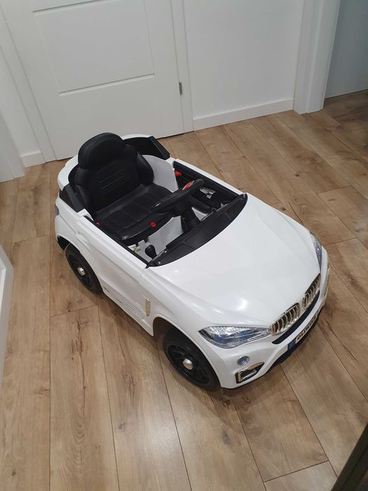Auto na akumulator BMW
