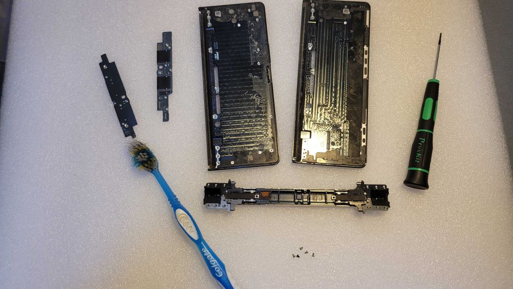 Ремонт FOLD FLIP 2 3 4 5 Samsung .Механизмів дисплеїв ,заміна шлейфів
