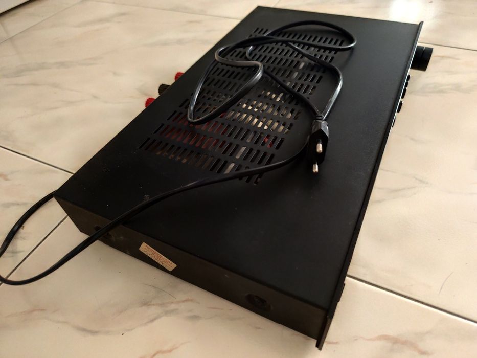 Amplificador Rotel RA-820BX2