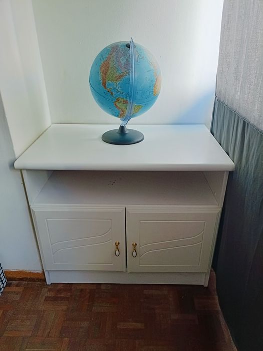 Móvel de apoio/auxiliar