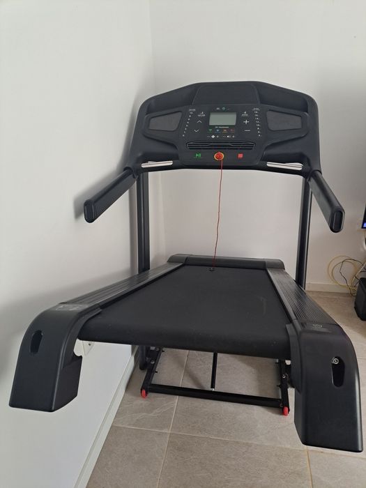 Passadeira de corrida semi-nova