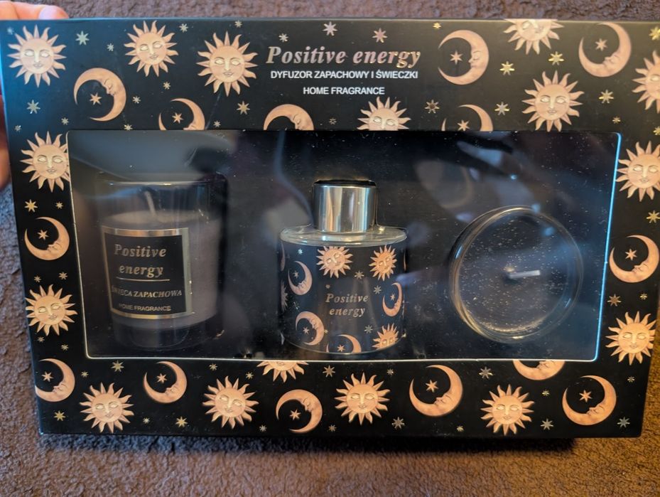 Dyfuzor zapachowy i świeczki