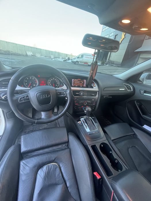 Продам Auda A4B8