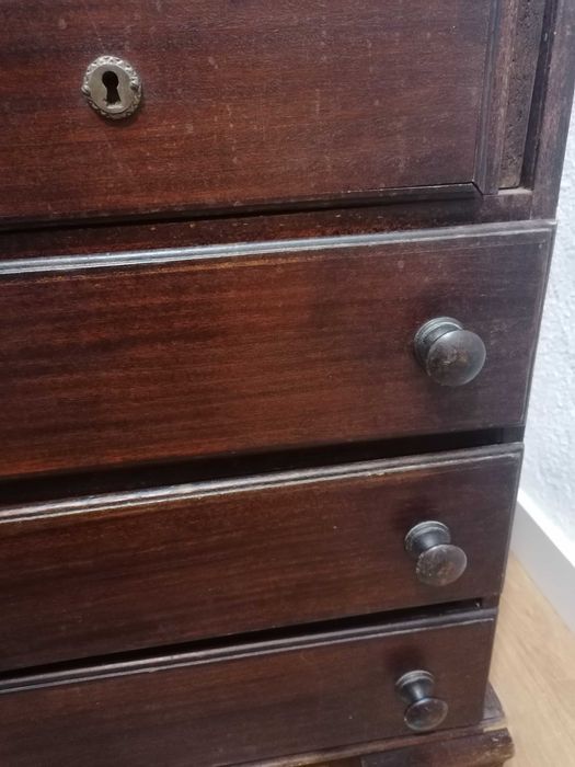 Escrevaninha para restauro