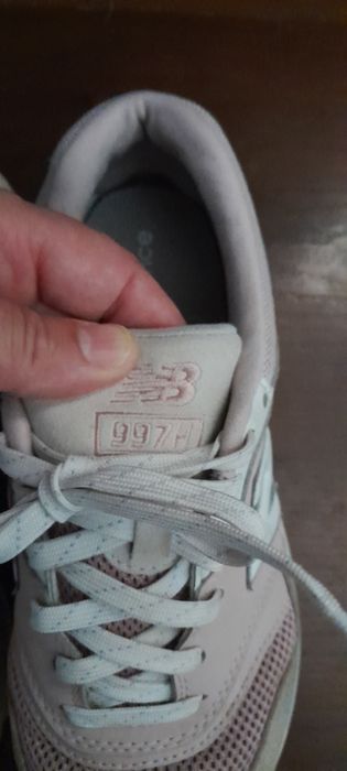 Sapatilhas rosa e branco 997 new balance