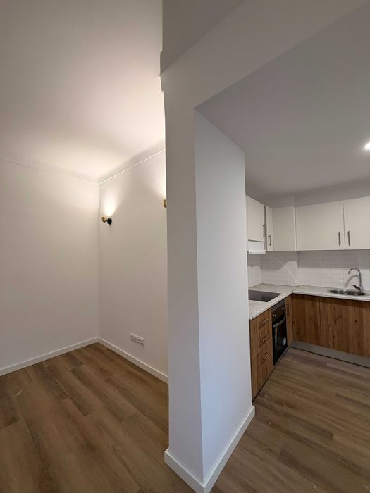 T1 remodelado com terraço Cova da Piedade