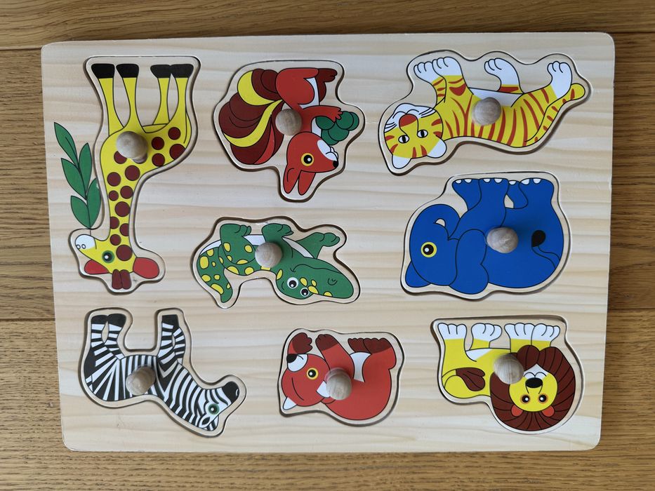 Drewniana ukladanka dla dzieci zwierzatka