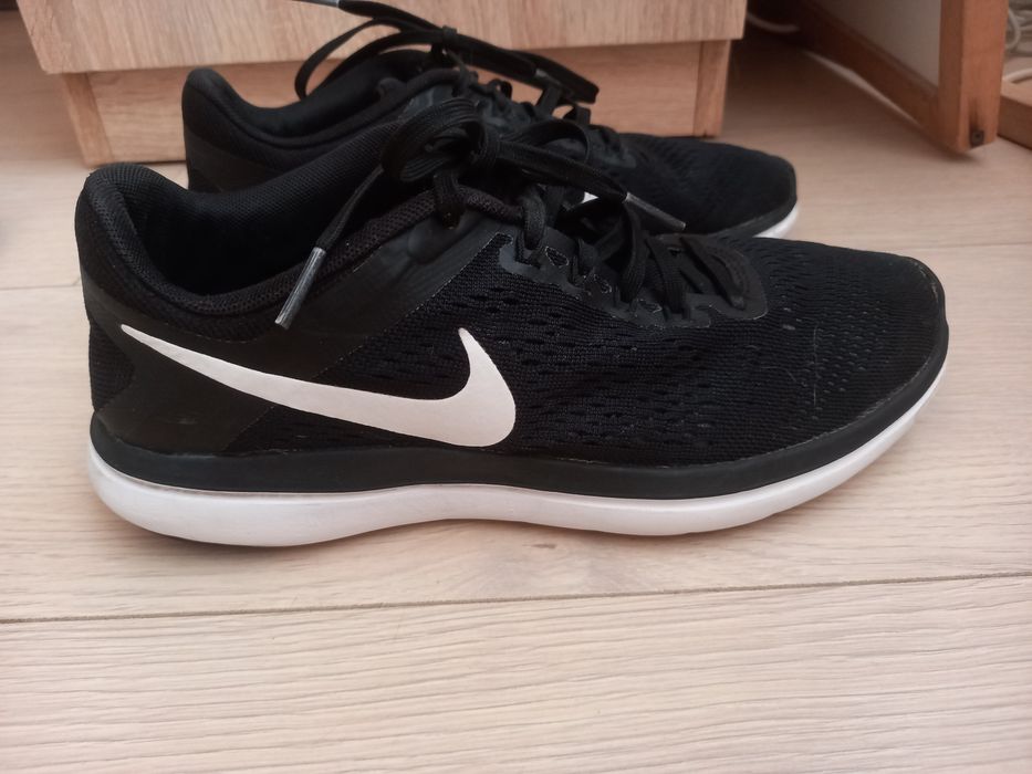 Кросівки Nike. 39 розмір