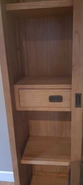 sprzedam dębowy kredens 110x210cm