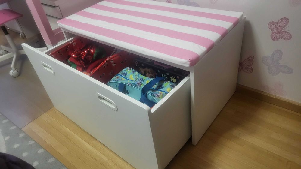 Komoda z siedziskiem Ikea