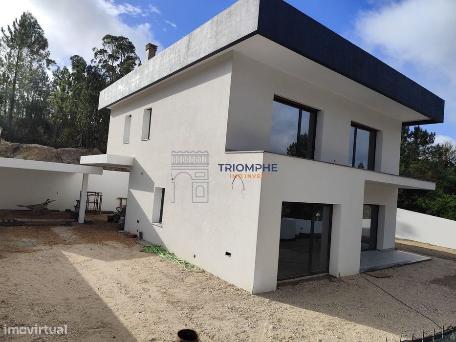 Moradia t4 com design Contemporâneo - Ansião