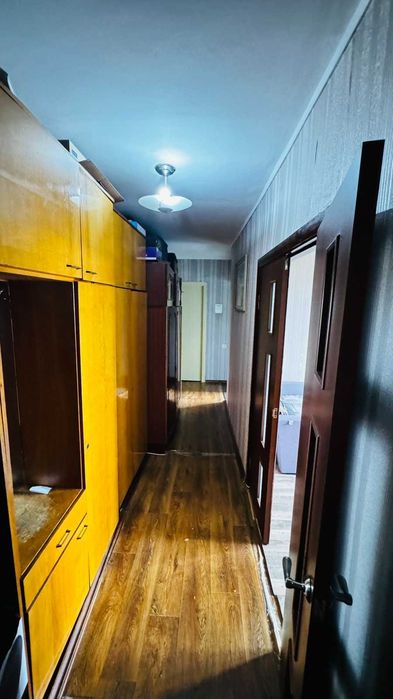 Продаж 3 кім квартири, район Крошні