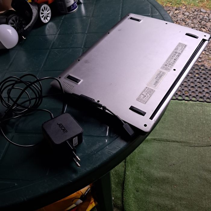 Sprzedam laptopa  Acer