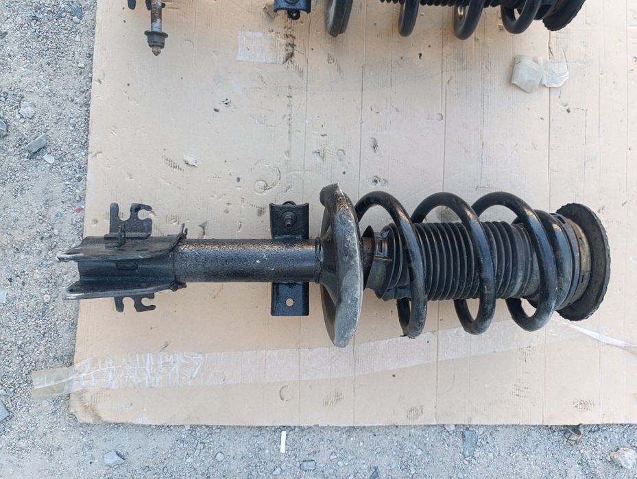 Амортизатор передний левый правый Renault Master 3 Opel Movano В сборе