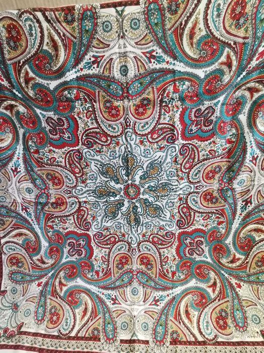 Хустка, платок. Продам.