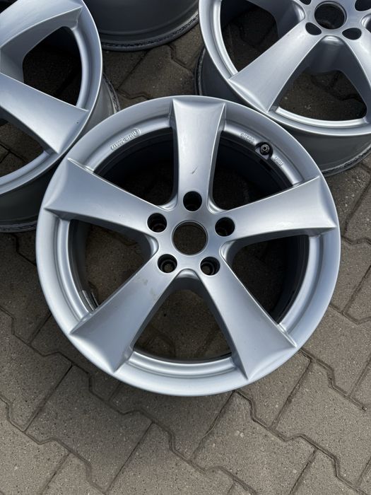 Felgi aluminiowe 5x112r17 z czujnikami dezent