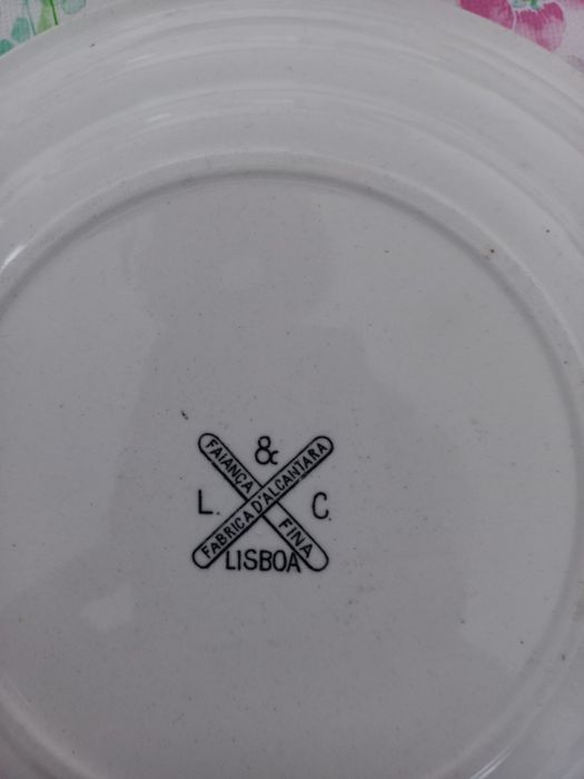 Pratos Loiça d'Alcantara antigos