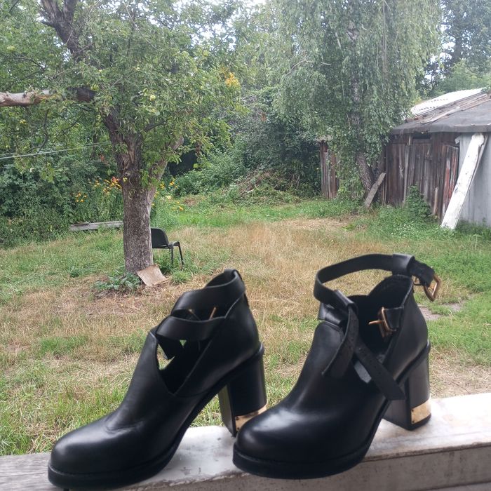 Туфли женские модель