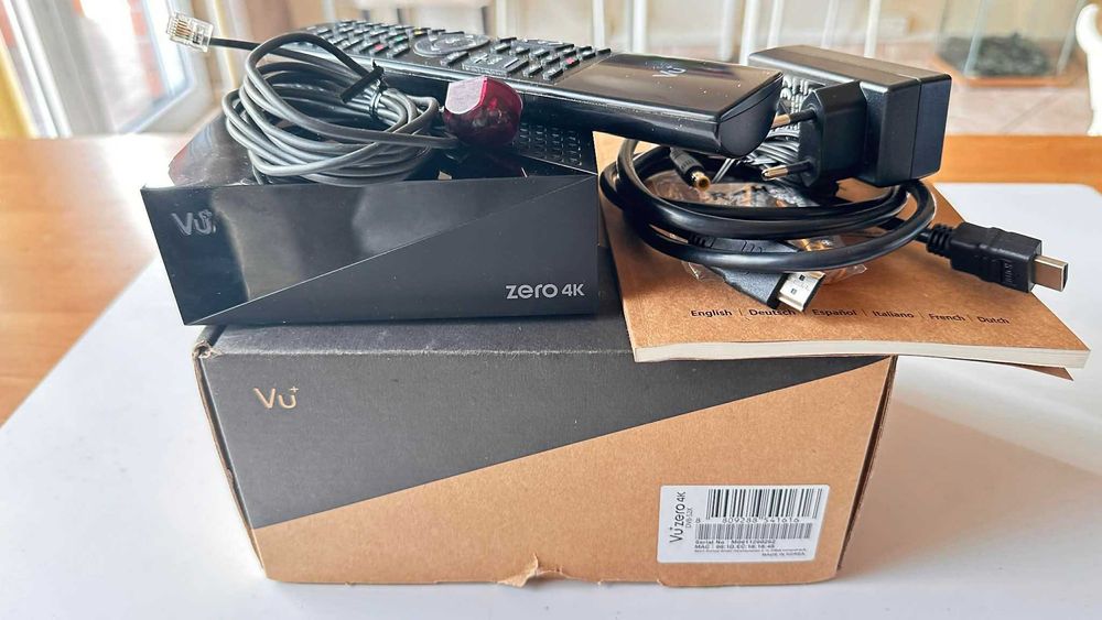 Dekoder VU+ ZERO 4K + obudowa HDD dla Zero 4K