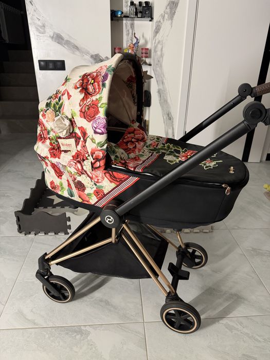 Коляска Cybex Mios Шасі Rose Gold+Люлька Lux Spring Blossom Light