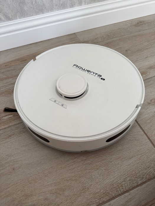 РОБОТ  пилосос Rowenta