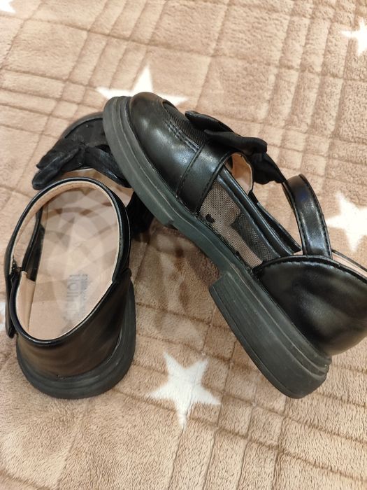 Туфлі для дівчинки