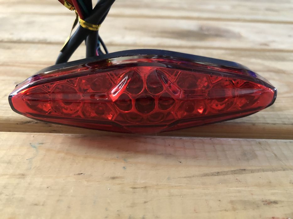 Suzuki Ltz 400 Ltr 450 Kawasaki kfx Lampa Tył Led Tylna Dymiona Jasna