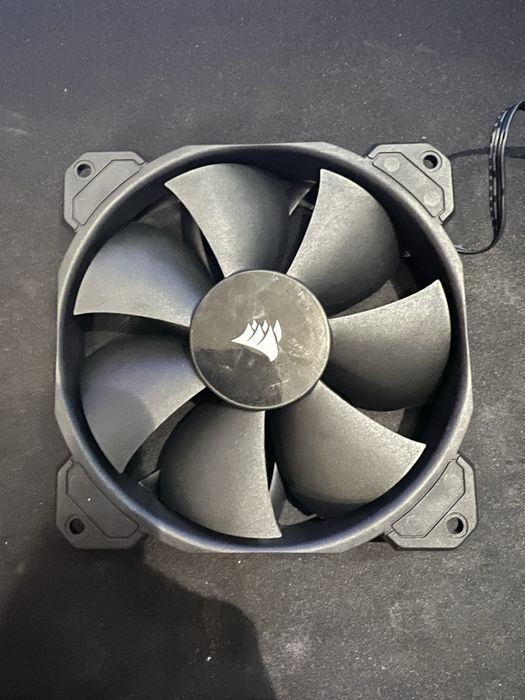 Вентилятор Corsair Sp120 Elite