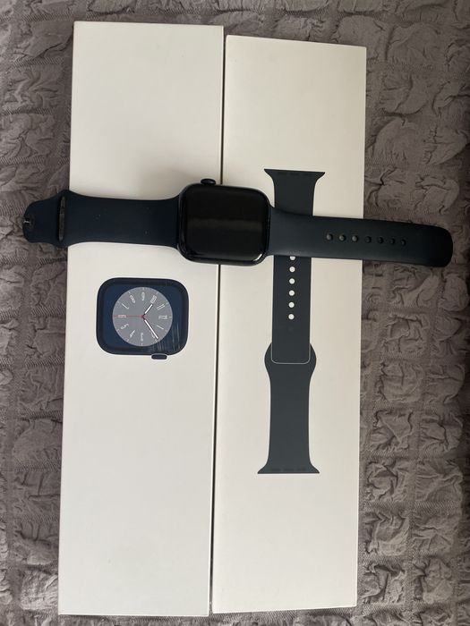 Apple Watch series 8 45mm GPS Aluminium & Ceramic