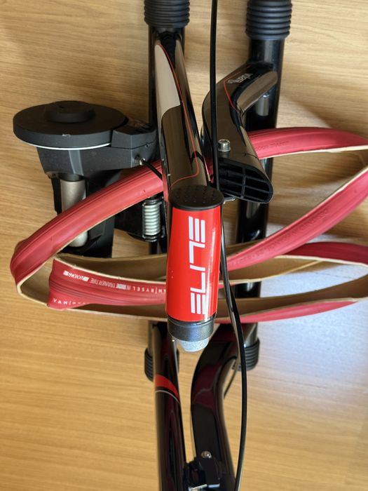 Rolo de Treino Bicicleta Elite Volare Mag Speed + Pneu Indoor Van Rysel