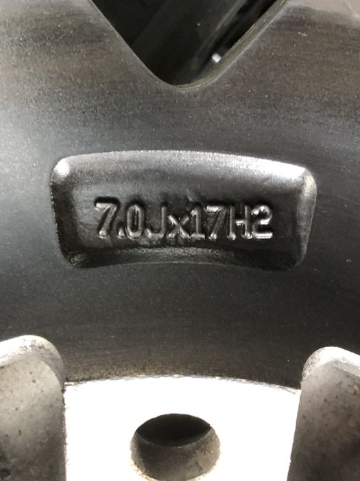 Диски 5x115xR17 підходять і 5х114,3 ET45 DIA: 72,6 mm