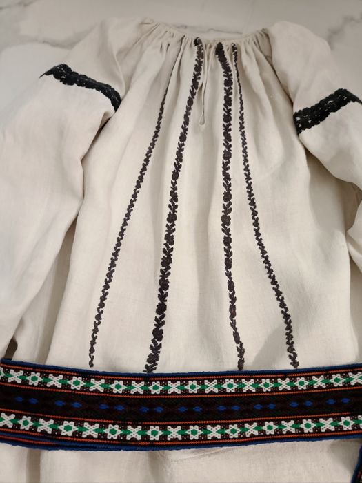 Старовинна сорочка вишита Давня вишиванка Автентична жіноча сорочка