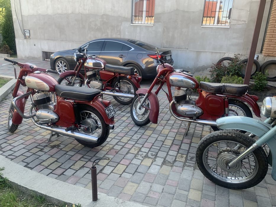 Продаж мотоциклів